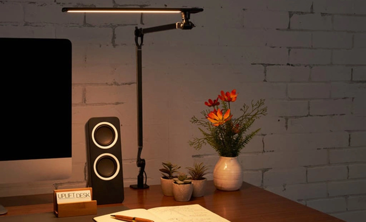 Adjustable desk lamp ergonomic